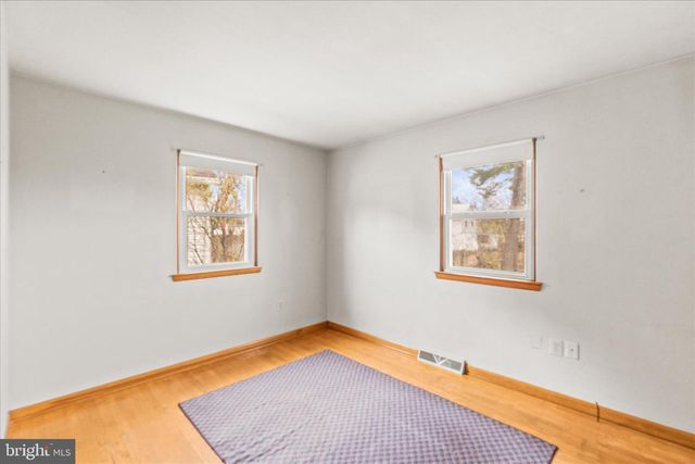 566 BAER AVE, Hanover, PA 17331