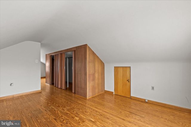 566 BAER AVE, Hanover, PA 17331