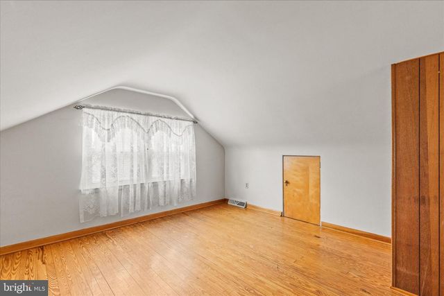 566 BAER AVE, Hanover, PA 17331