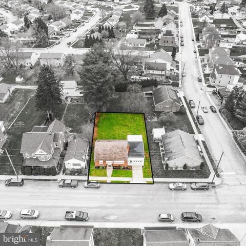 566 BAER AVE, Hanover, PA 17331