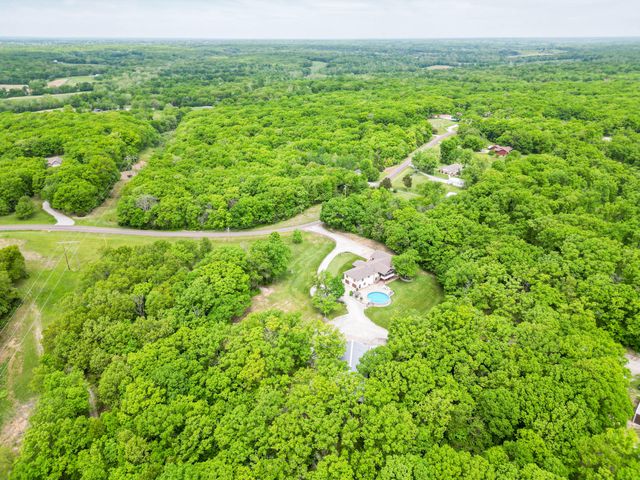 12390 N HIGHWAY YY, Harrisburg, MO 65256