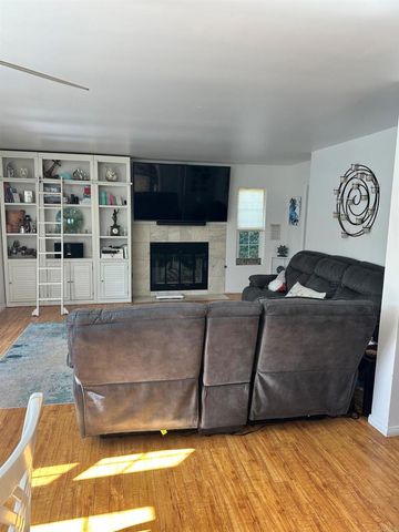 3929 Gaffney Court, San Diego, CA 92130