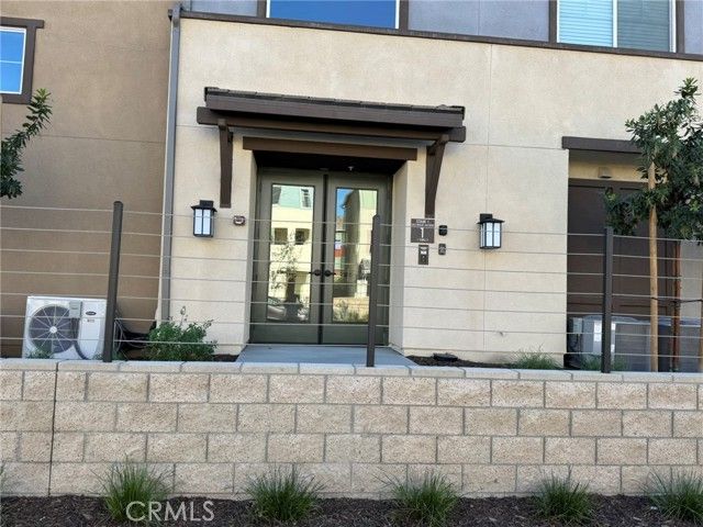 12962 Lassen Drive 303, Eastvale, RI 02880