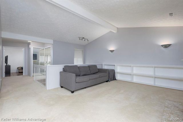 24285 Evergreen Road, Southfield, MI 48075