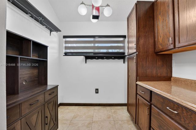 1717 NW 73rd Avenue 33, Plantation, FL 33313