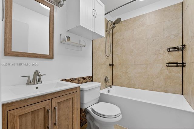 1717 NW 73rd Avenue 33, Plantation, FL 33313