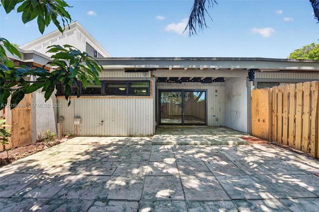 1717 NW 73rd Avenue 33, Plantation, FL 33313
