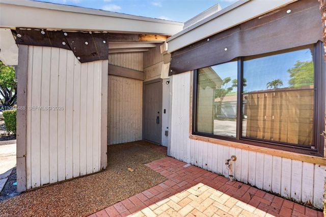 1717 NW 73rd Avenue 33, Plantation, FL 33313