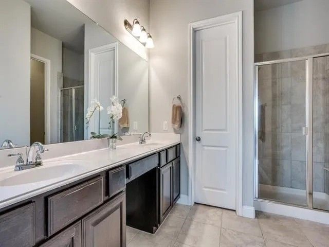 321 Valentino, Grand Prairie, TX 75052