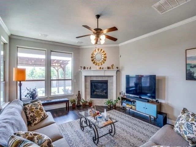 321 Valentino, Grand Prairie, TX 75052