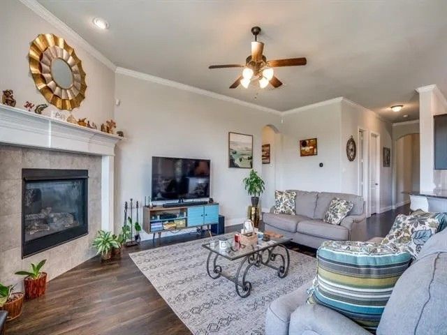 321 Valentino, Grand Prairie, TX 75052