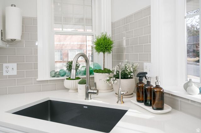 295 E 500 N, Centerville, UT 84014