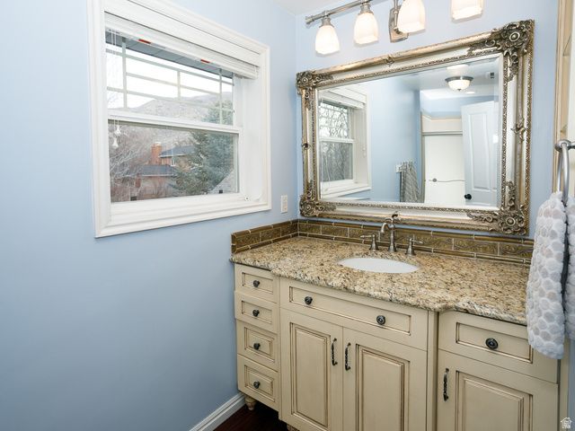 295 E 500 N, Centerville, UT 84014