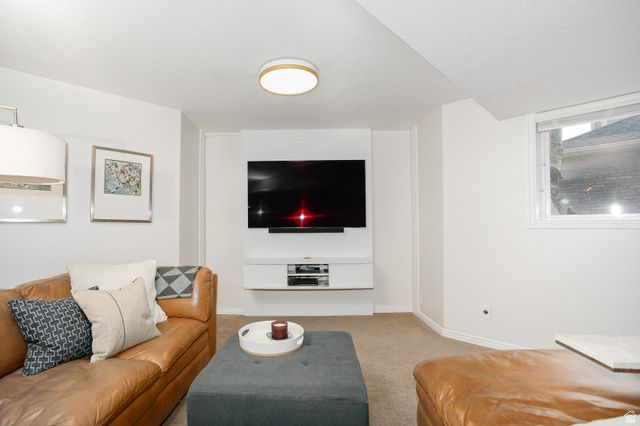 295 E 500 N, Centerville, UT 84014