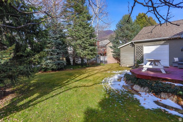 295 E 500 N, Centerville, UT 84014