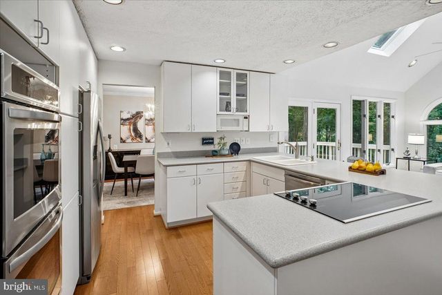 1877 POST OAK TRL, Reston, VA 20191