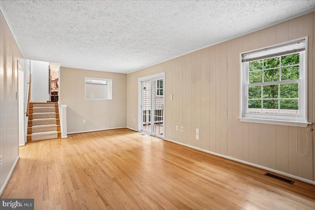 1877 POST OAK TRL, Reston, VA 20191
