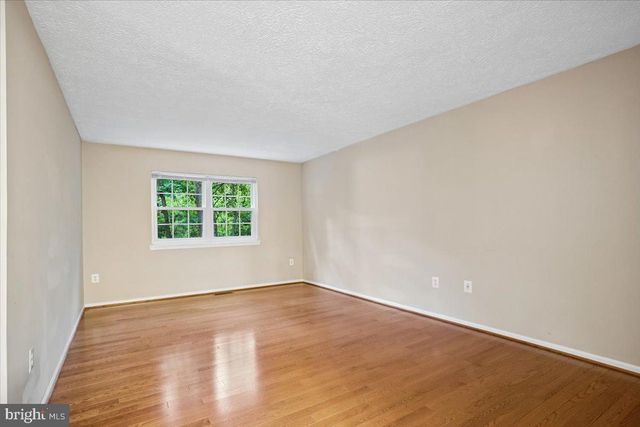 1877 POST OAK TRL, Reston, VA 20191