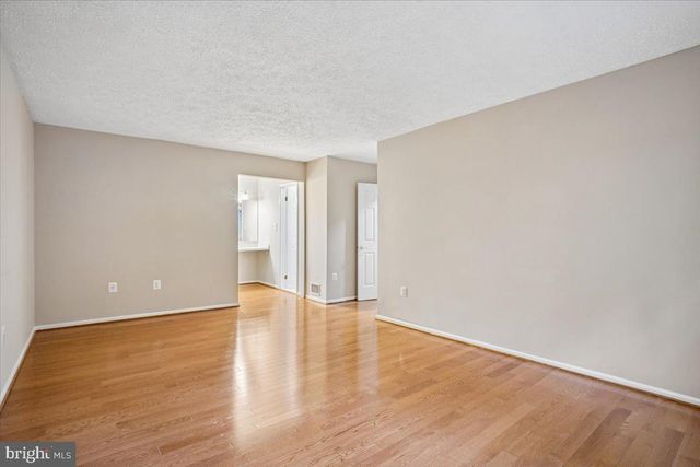 1877 POST OAK TRL, Reston, VA 20191