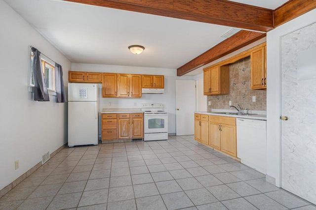 210 N 6TH STREET, Winneconne, WI 54986