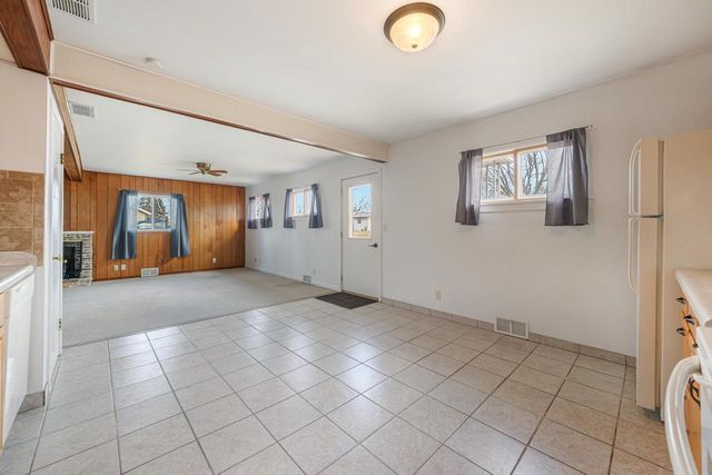 210 N 6TH STREET, Winneconne, WI 54986