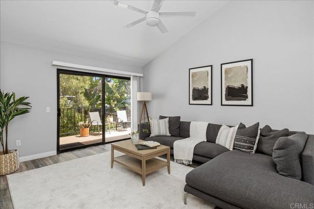 7319 Calle De Fuentes, Carlsbad, CA 92009