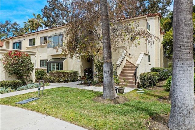 7319 Calle De Fuentes, Carlsbad, CA 92009