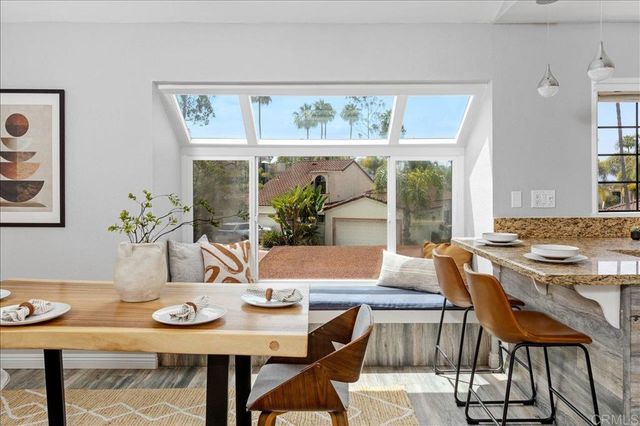7319 Calle De Fuentes, Carlsbad, CA 92009