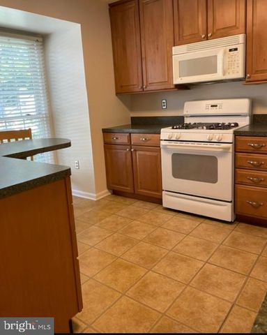 6268 WALKERS CROFT WAY, Alexandria, VA 22315