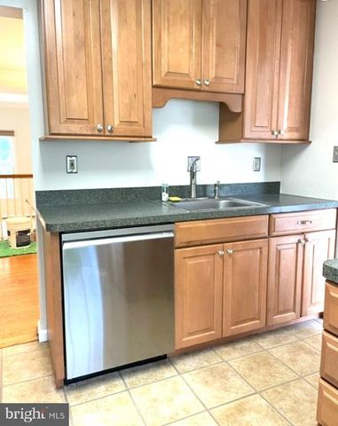 6268 WALKERS CROFT WAY, Alexandria, VA 22315