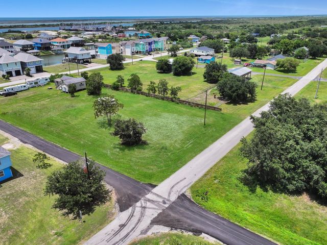 2101 Madison, Crystal Beach, TX 77650