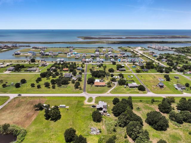 2101 Madison, Crystal Beach, TX 77650