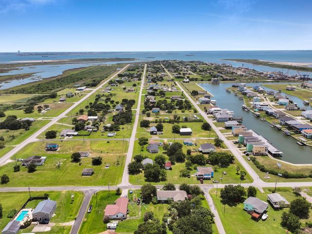 2101 Madison, Crystal Beach, TX 77650