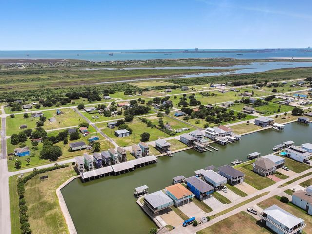 2101 Madison, Crystal Beach, TX 77650