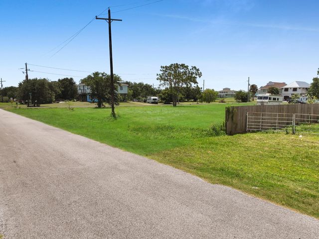 2101 Madison, Crystal Beach, TX 77650
