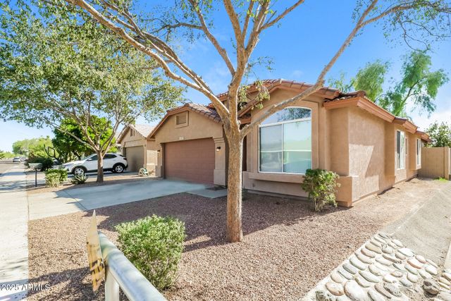 2703 E CAMPO BELLO Drive, Phoenix, AZ 85032