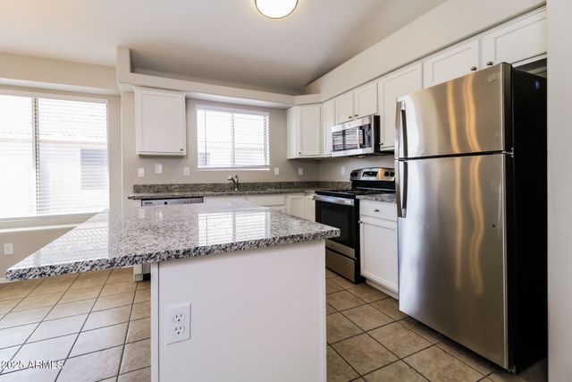 2703 E CAMPO BELLO Drive, Phoenix, AZ 85032