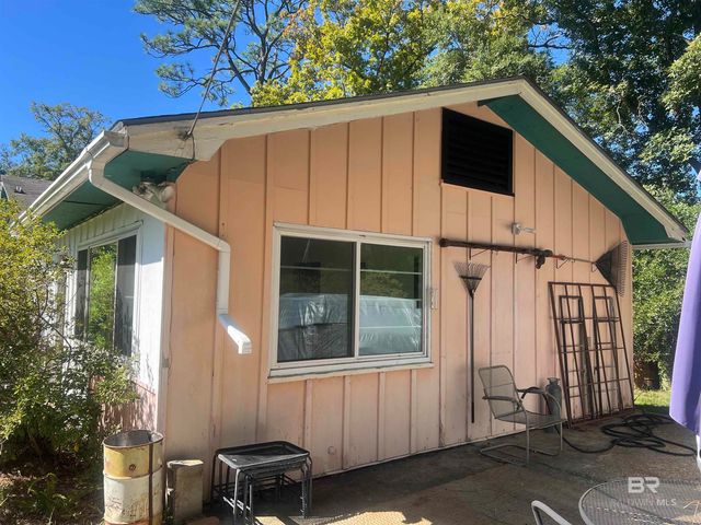 119 Pier Avenue, Fairhope, AL 36532