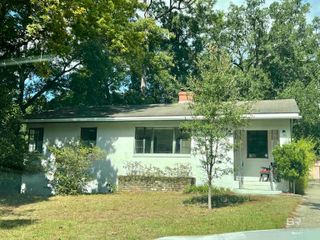 119 Pier Avenue, Fairhope, AL 36532