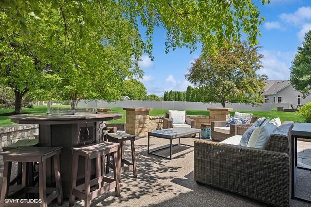 7261 Whitehall Road, Shakopee, MN 55379