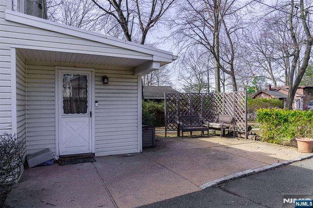 222 Claremont Avenue, Verona, NJ 07044