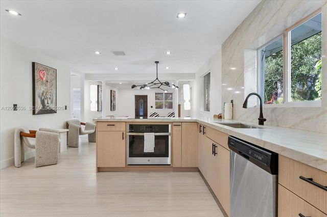 117 NE 48th Street A, Miami, FL 33137