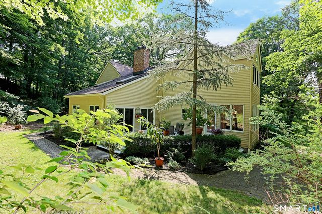 123A Peaceable Street, Redding, CT 06896