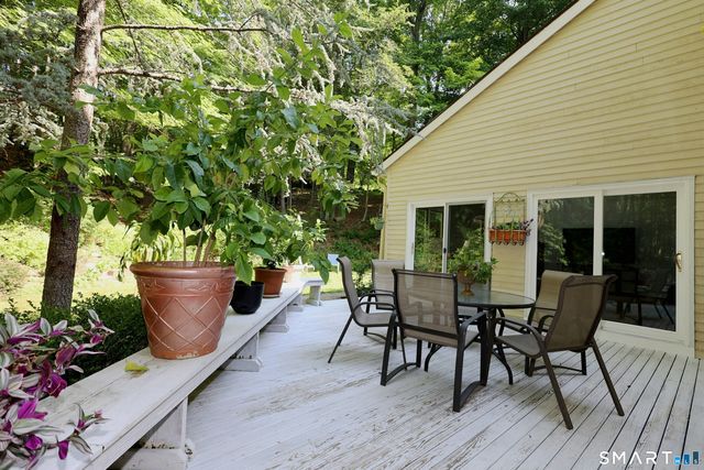 123A Peaceable Street, Redding, CT 06896