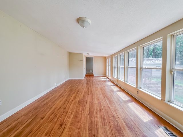 305 N Hillcrest St, Geneva, AL 36340