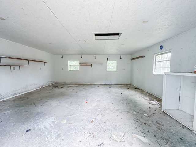 305 N Hillcrest St, Geneva, AL 36340