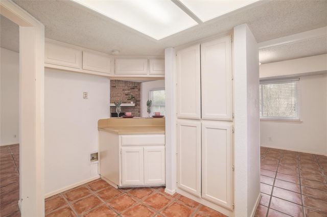 1402 Wayne DR, Round Rock, TX 78664