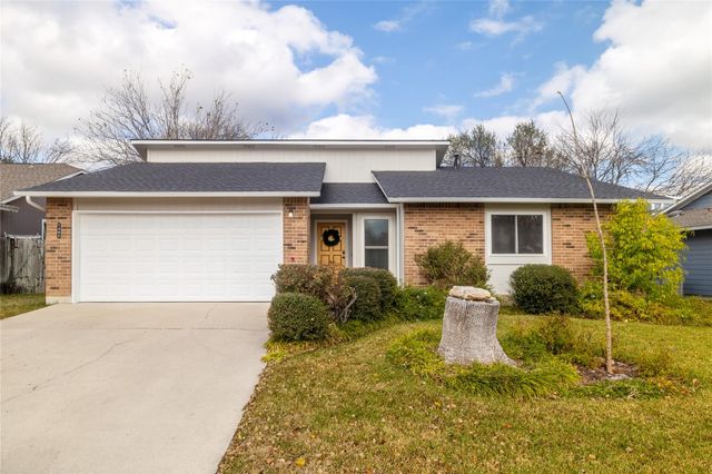 1402 Wayne DR, Round Rock, TX 78664