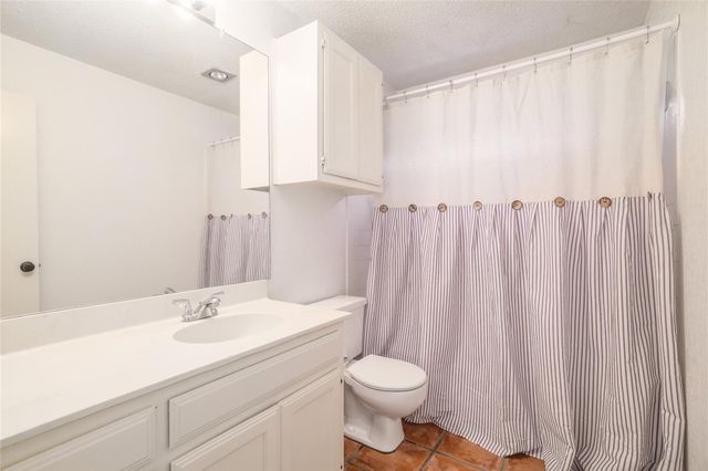 1402 Wayne DR, Round Rock, TX 78664