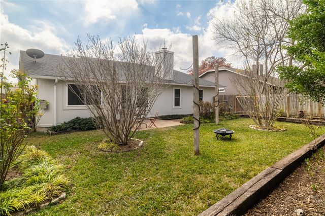 1402 Wayne DR, Round Rock, TX 78664